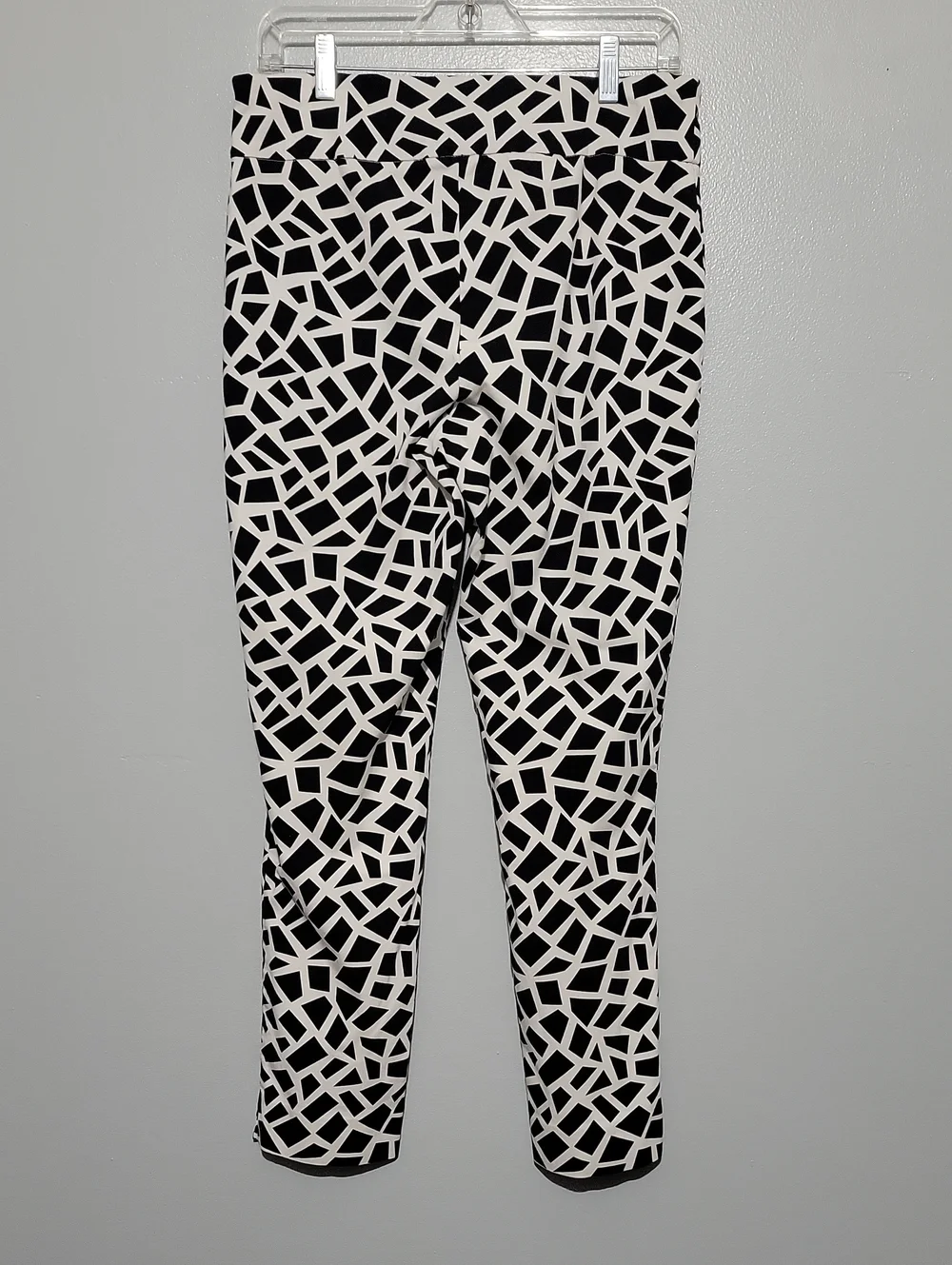 Peck & Peck Women's Black White Geometric Pull-on Ankle Pants Sz 10 Career